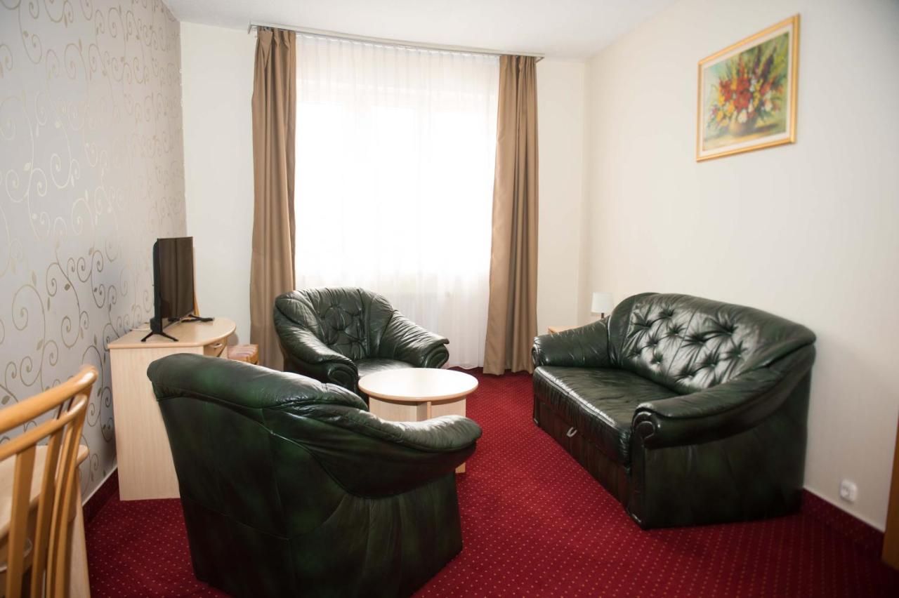 Hozam Wellness Es Apartman Szolnok Exteriér fotografie