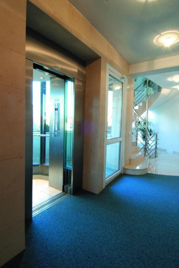 Hozam Wellness Es Apartman Szolnok Exteriér fotografie